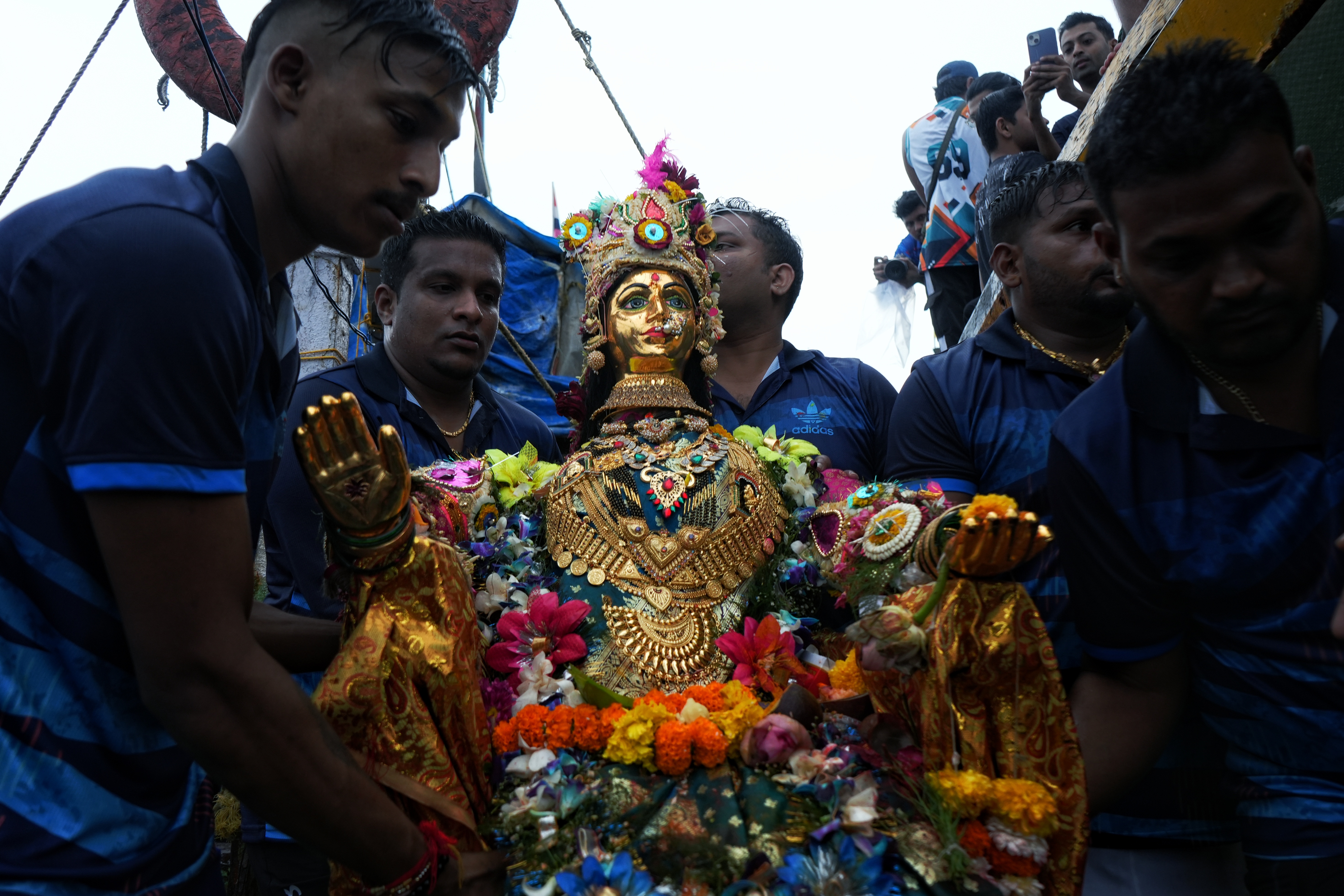 Gauri Visarjan photograph 6